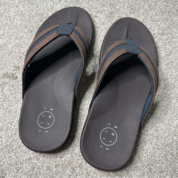 Even Tide Sandals - Picture 2 of 6